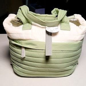 Soft, lightweight, puffy tote bag